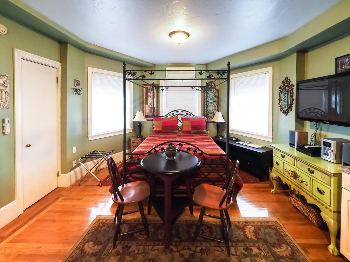 Bed and Breakfast The Gryphon House à Boston Extérieur photo